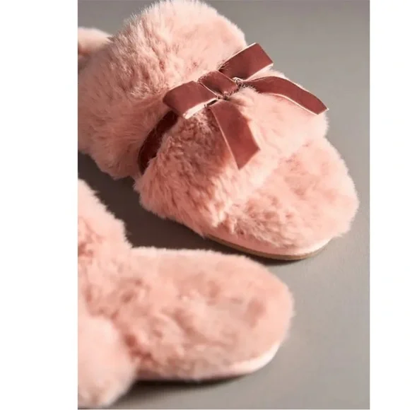 NWOT Anthropologie Maeve Faux-Fur Open-Toe Bow Slippers Pink Size Medium - Picture 3 of 7